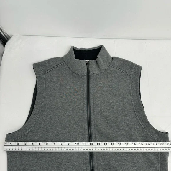 TOMMY BAHAMA Flip Coast Men's Full Zip Vest SIZE M GrayReversible Casual $110